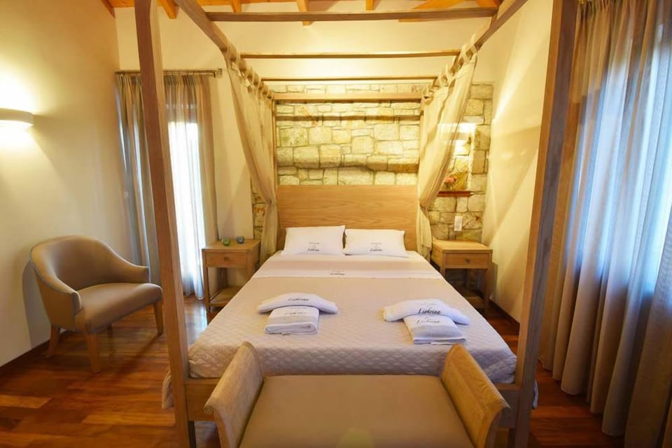 Double  bedroom with traditional wooden ceiling