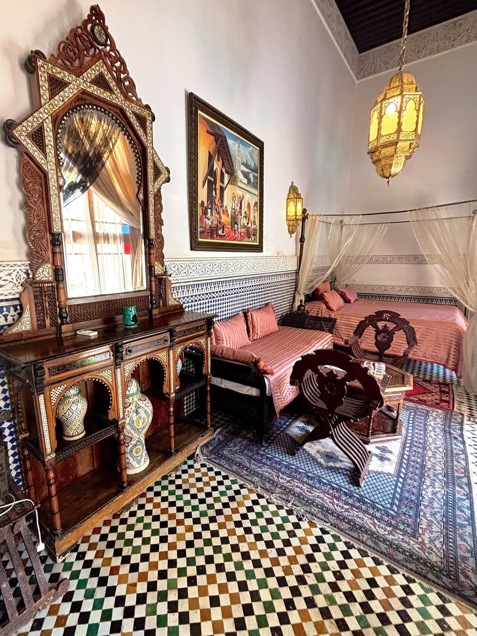 Suite (Arabesque) | WiFi (free), bed sheets