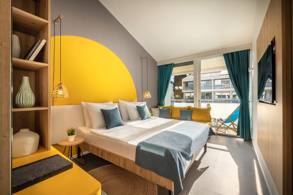 Superior Room for 2+1 Seaside | In-room safe, desk, cribs/infant beds, free WiFi