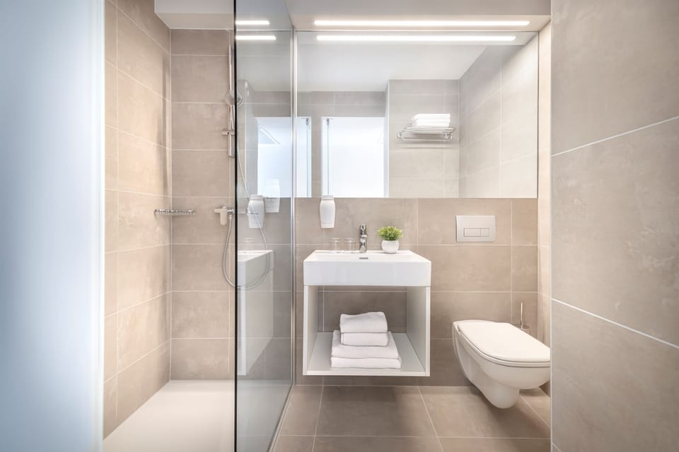 Superior Room for 2+1 Seaside | Bathroom shower