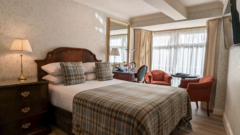 Economy Double Room | In-room safe, desk, laptop workspace, iron/ironing board (on request)