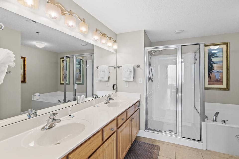 Primary ensuite bathroom