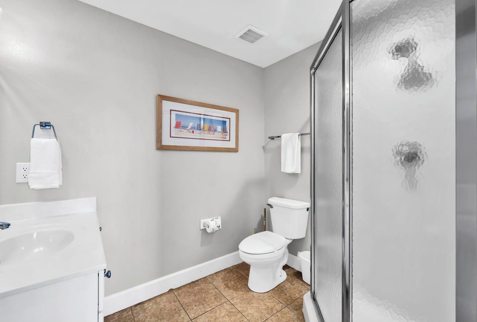 Guest bathroom located in guest room