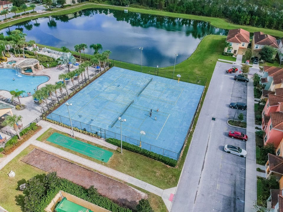 4BR Paradise Palms Townhome, Heated Pool Villa in Osceola County