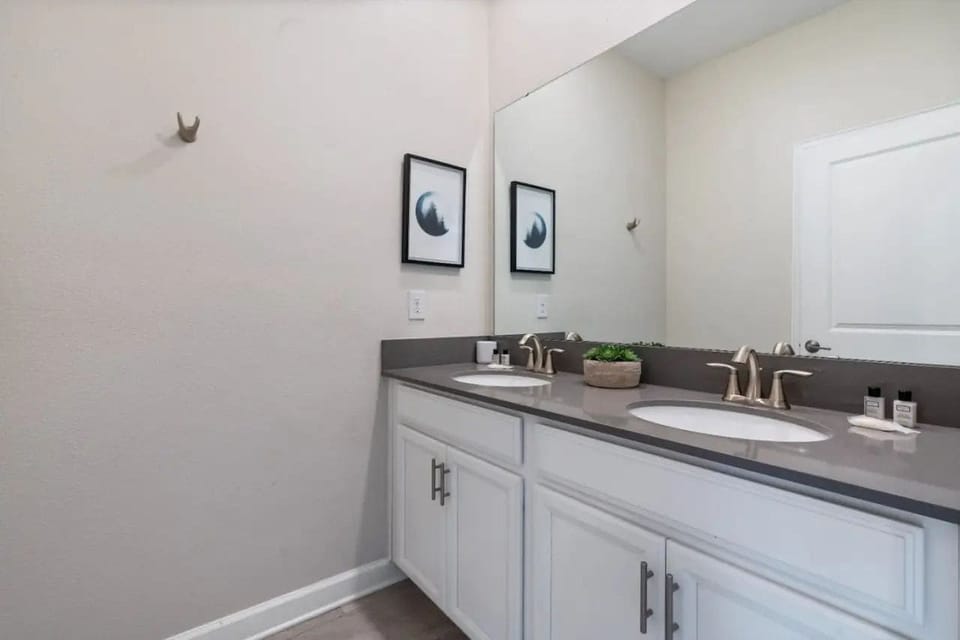 5BR Storey Lake Pool Home Near Disney Villa in Kissimmee