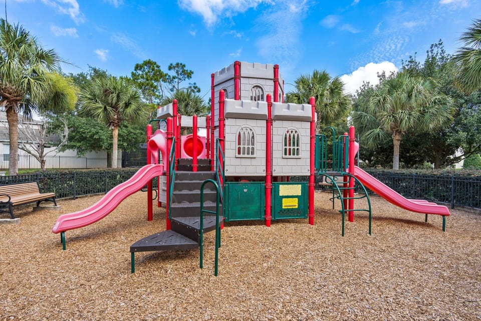 Family 6BR Villa w/ Marvel Game Room & Pool Villa in Windsor Hills