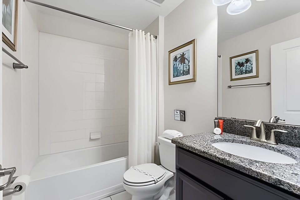 5BR w/ South Pool, Game Room Storey Lake Villa in Kissimmee
