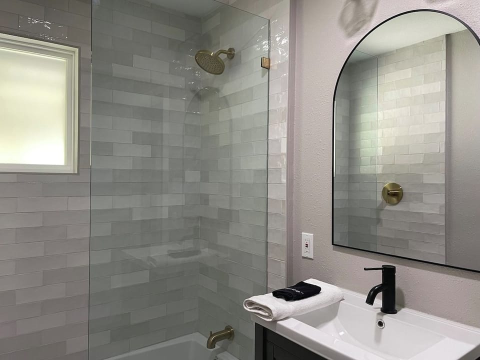 Shared upstairs bathroom