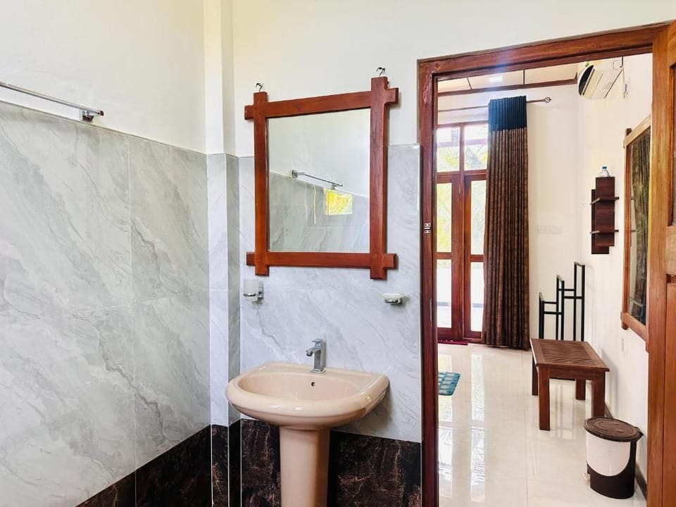 Runaliya Resort Hotel in Sri Lanka