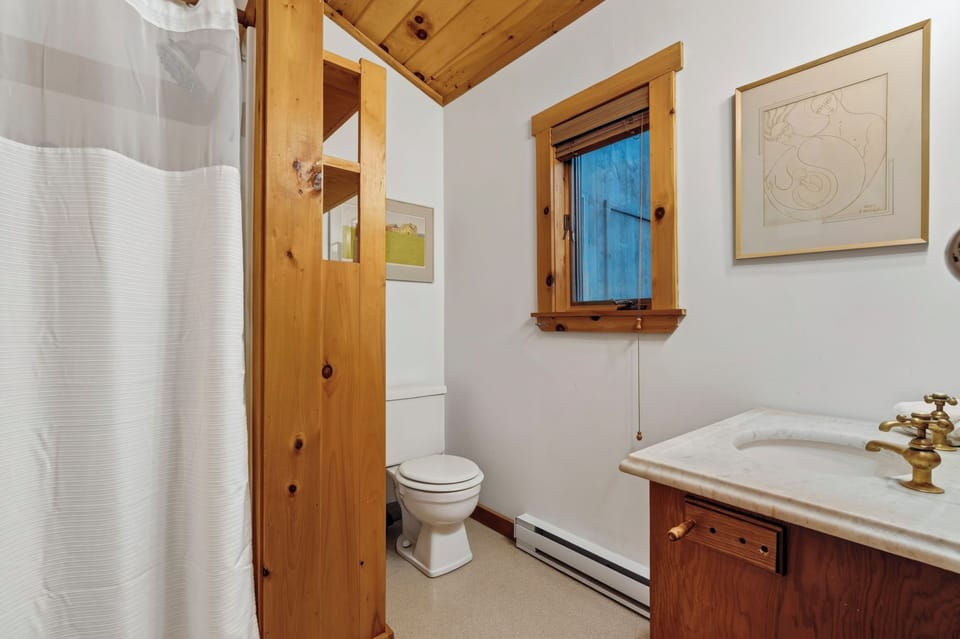 First floor queen room with ensuite