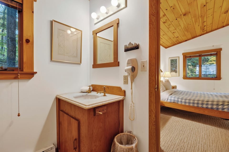 First floor queen room with ensuite