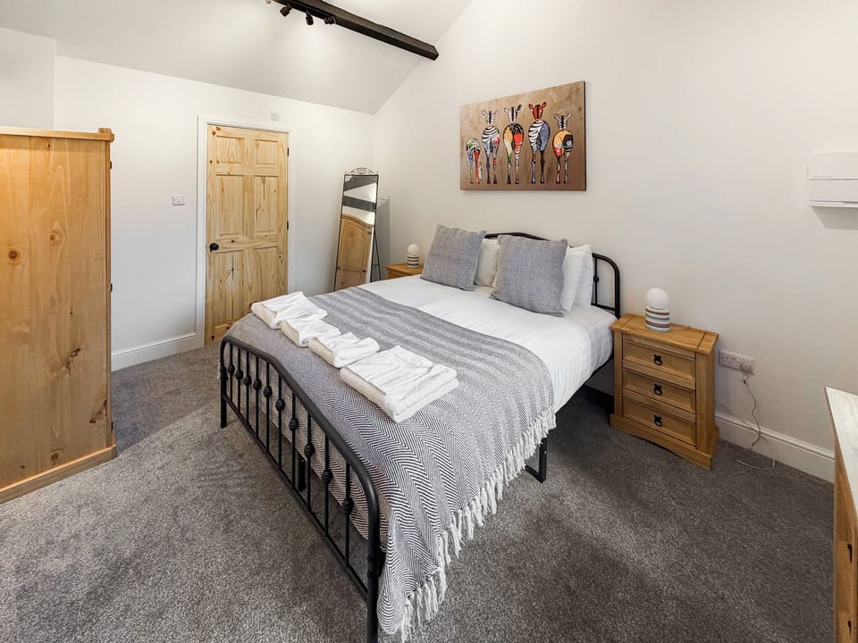 King size bedroom | The Old Workshop - The Pen Y Lan Collection, Oswestry