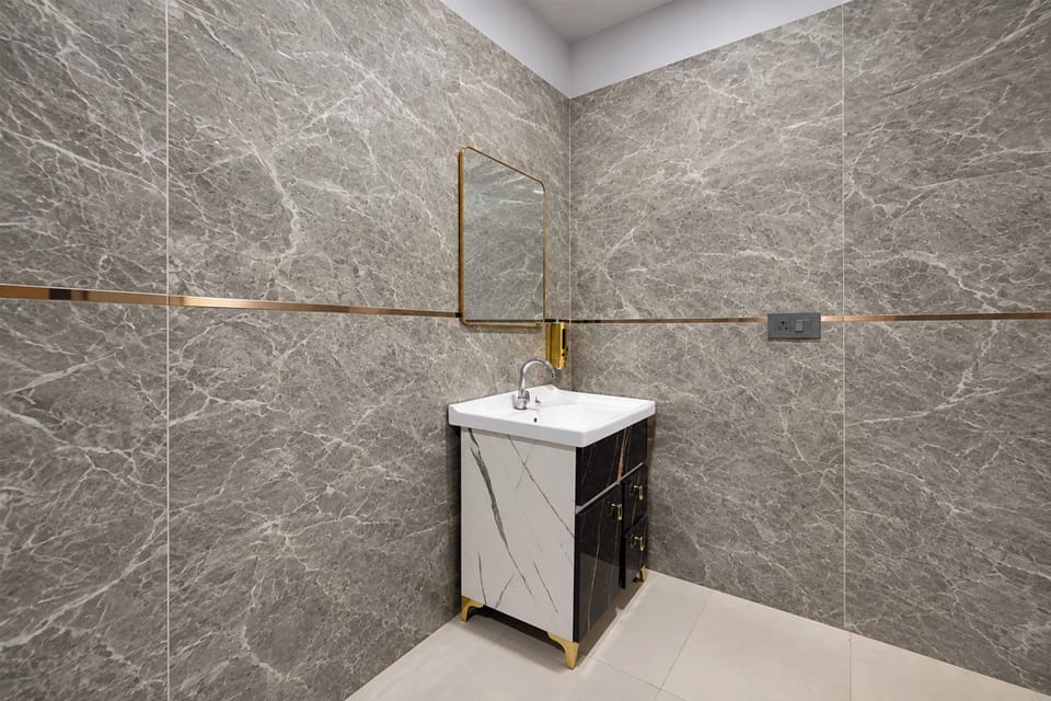 Collection O Sector 10 Greater Noida Hotel in Noida