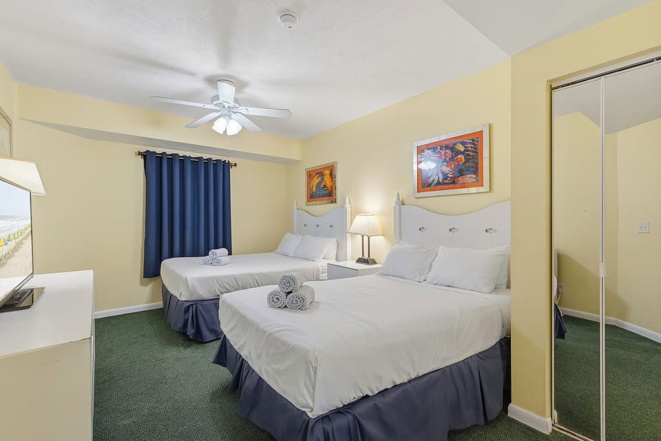 2 Queen Beds