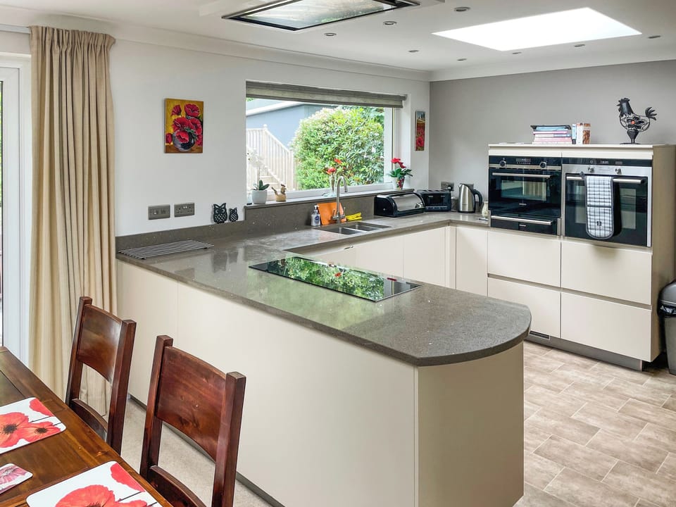 Open plan kitchen and dining room | Arran View, Wemyss Bay