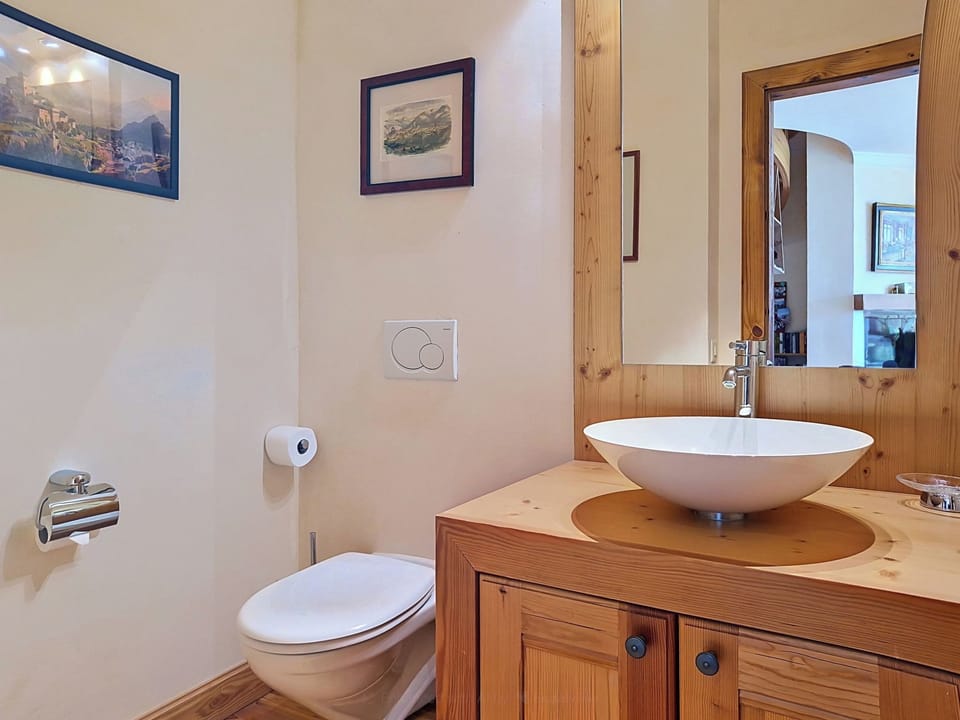 Bathroom / Wellness