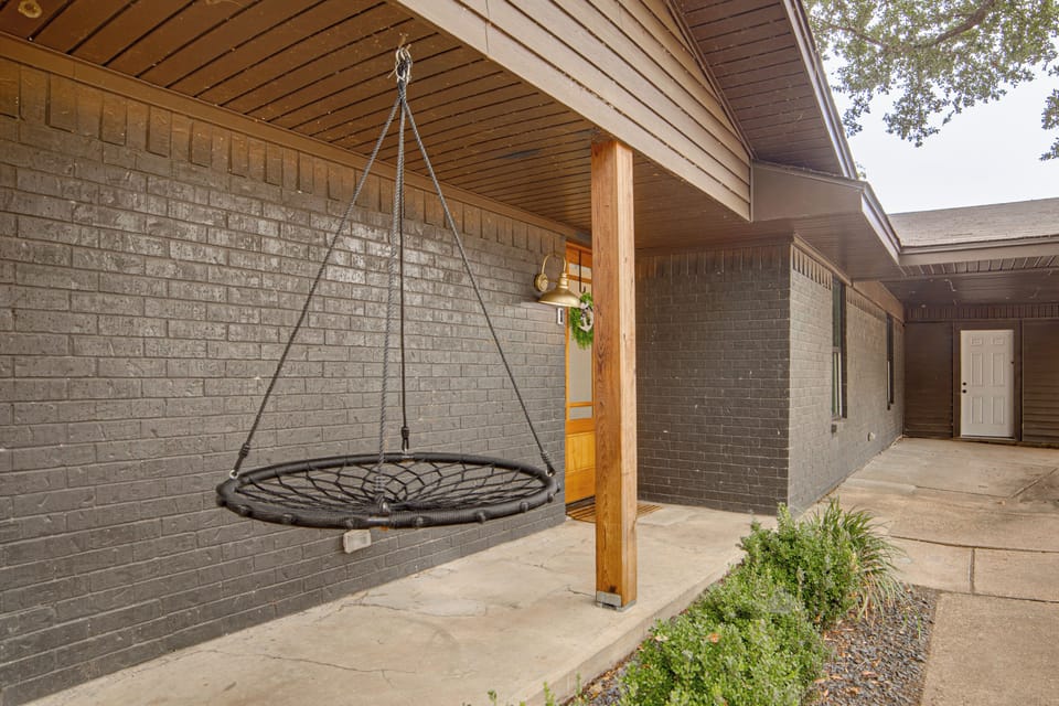 Front Porch | Step-Free Access