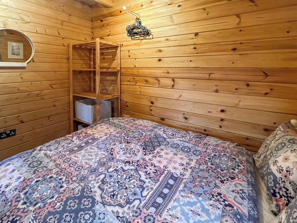 Double bedroom | Log Cabin Two - Bacchus, Sutton-on-Sea