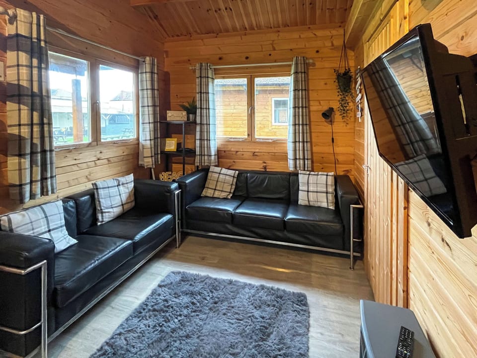 Living area | Log Cabin Two - Bacchus, Sutton-on-Sea