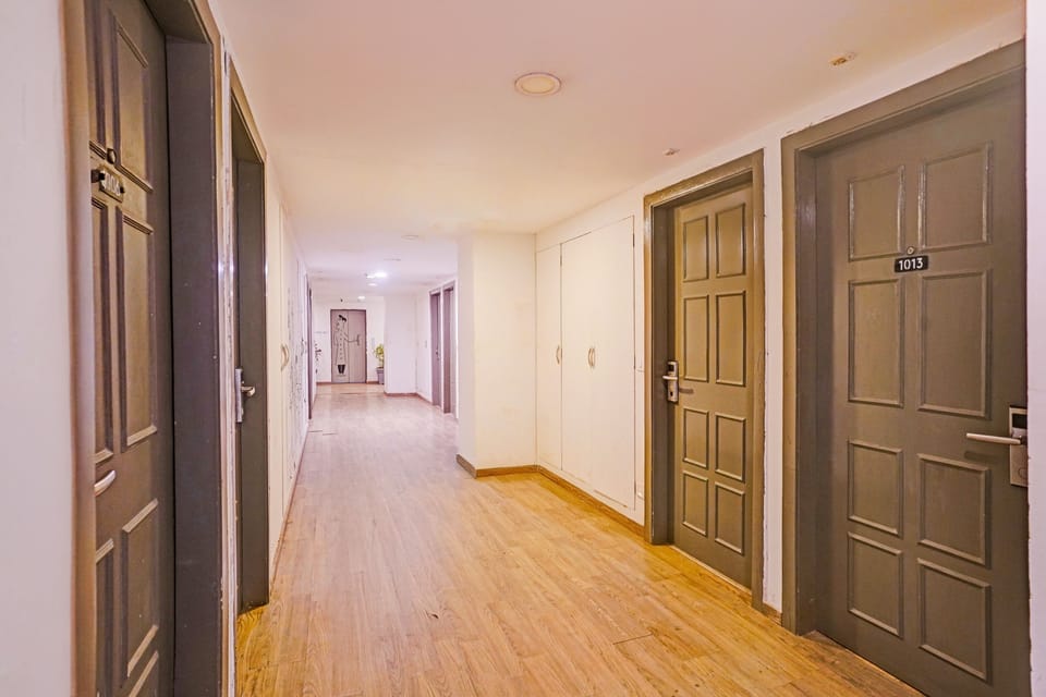 Townhouse APMC Metro Station Hotel in Ahmedabad