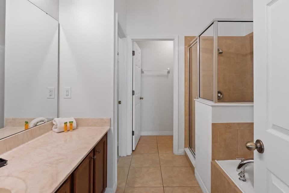 4BR Home w/ Private Pool & Spa Near Disney Villa in Kissimmee