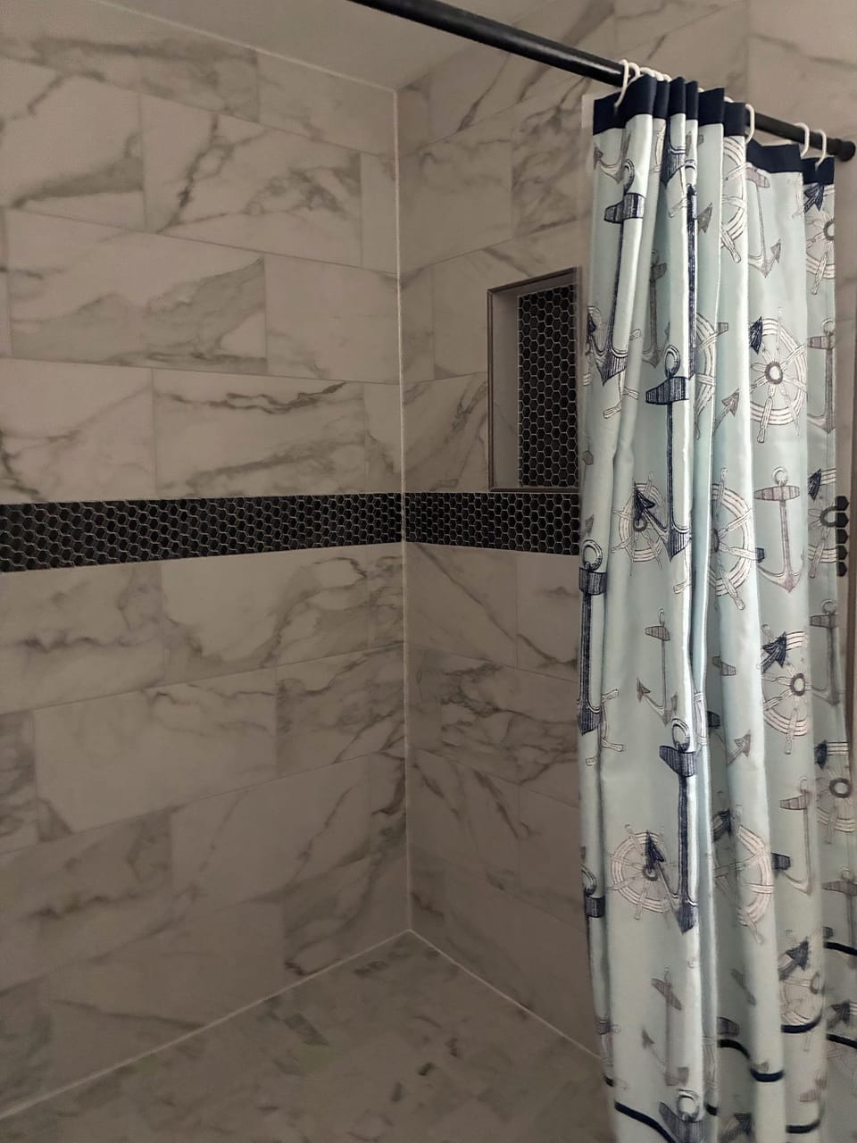 Bathroom Shower (Oversized)