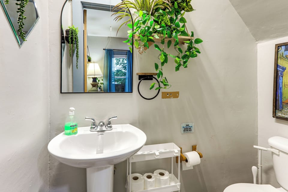 Unit 1 | Half Bathroom | 1st Floor