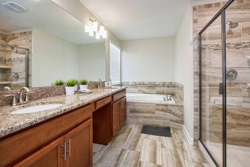 6BR Home Private Pool 10 Min to Disney! Villa in Kissimmee