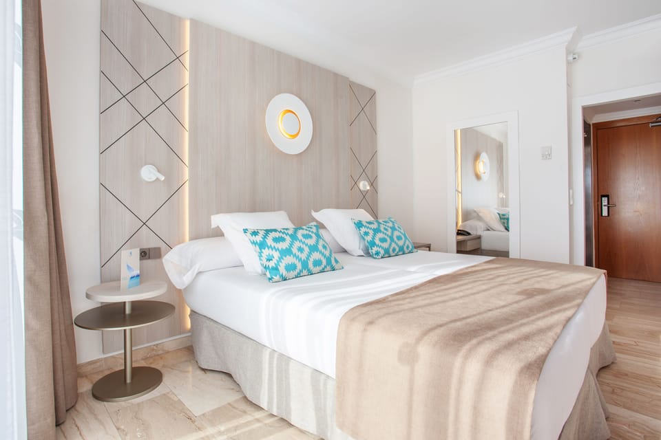 Minibar, desk, free cribs/infant beds, free WiFi