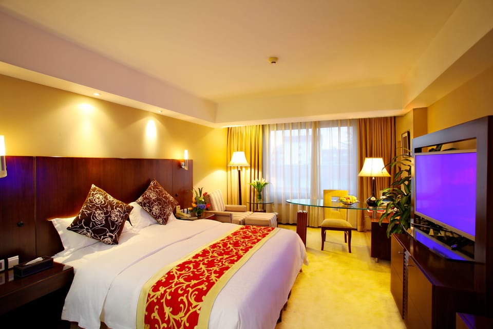 In-room safe, desk, blackout drapes, soundproofing