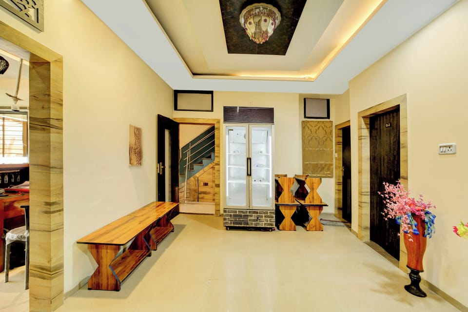 Collection O ISKCON Radha Govind Hotel in India