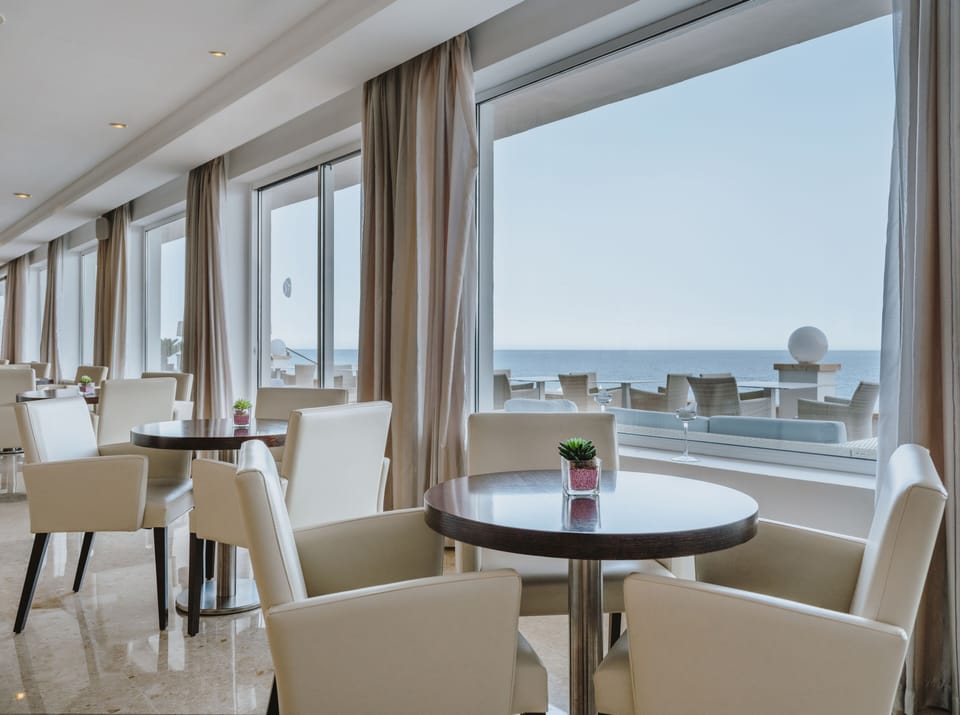 Pool views, serves lunch