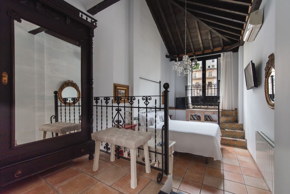 Double Room with views to The Alhambra | 1 bedroom, down comforters, minibar, individually decorated