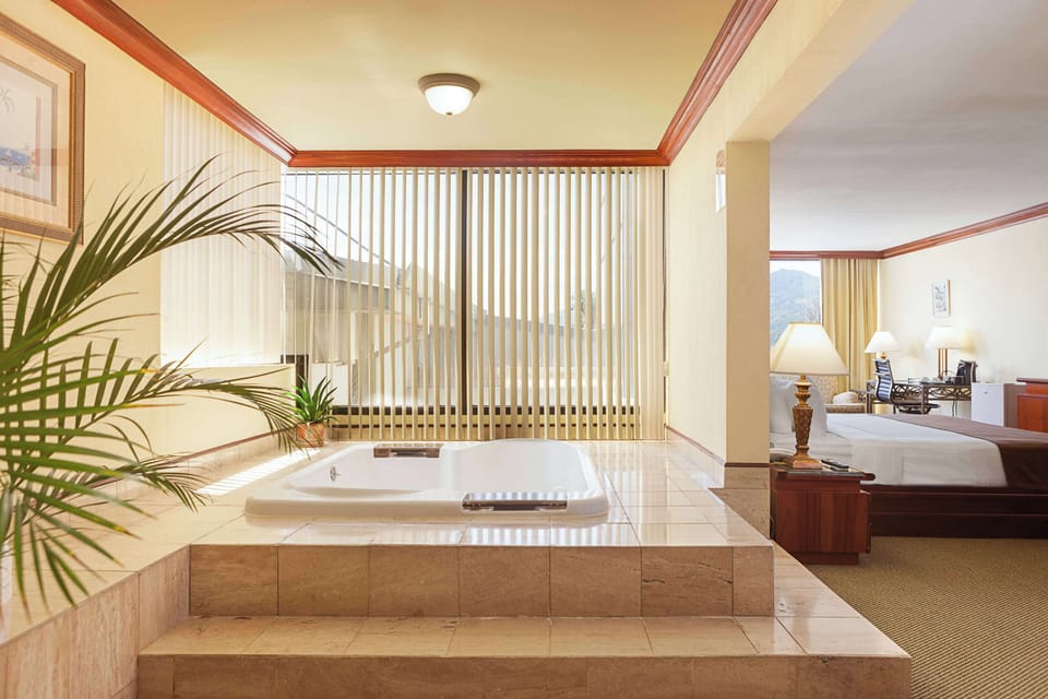 Suite, 1 King Bed, Non Smoking (Bridal Suite) | Premium bedding, Select Comfort beds, in-room safe, desk