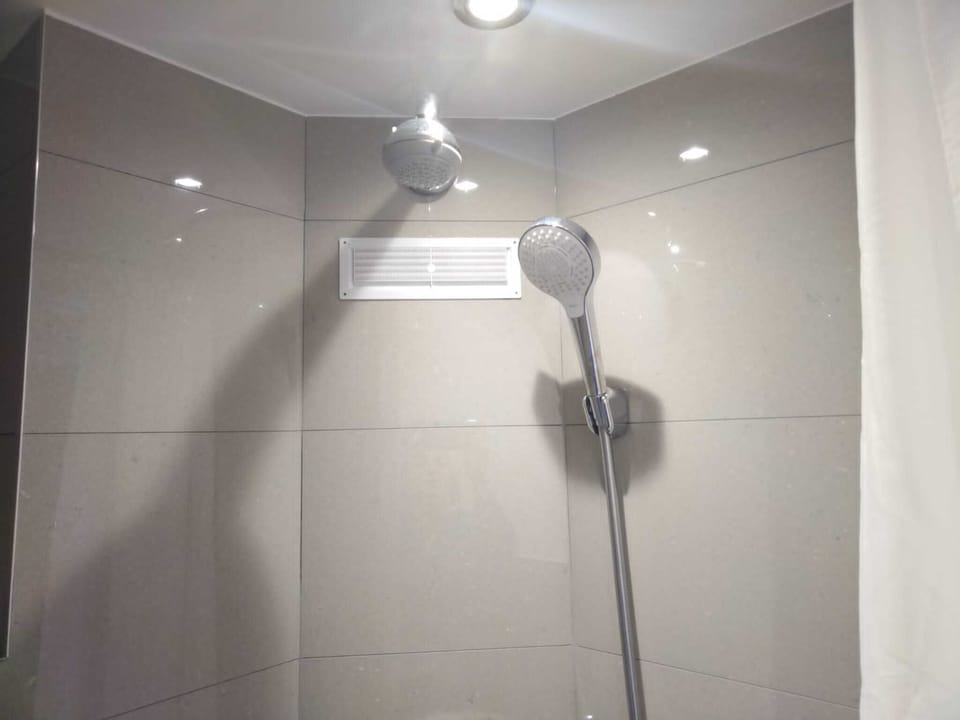 Deluxe Twin Room, Ensuite | Bathroom