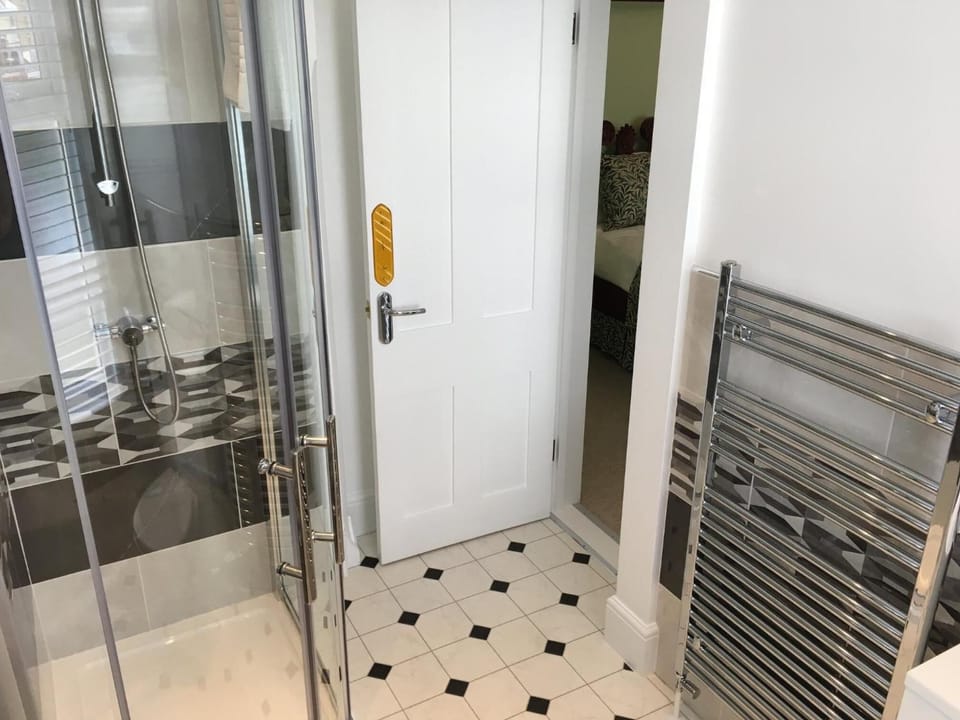 Shower, free toiletries, hair dryer, towels