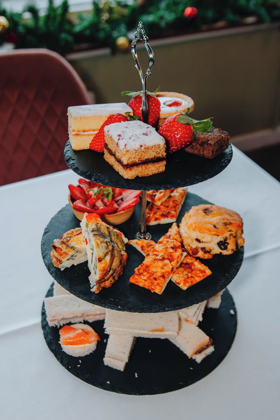 Breakfast, lunch, dinner and brunch served