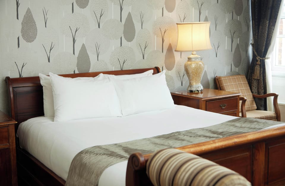 Superior Room | Free WiFi, bed sheets