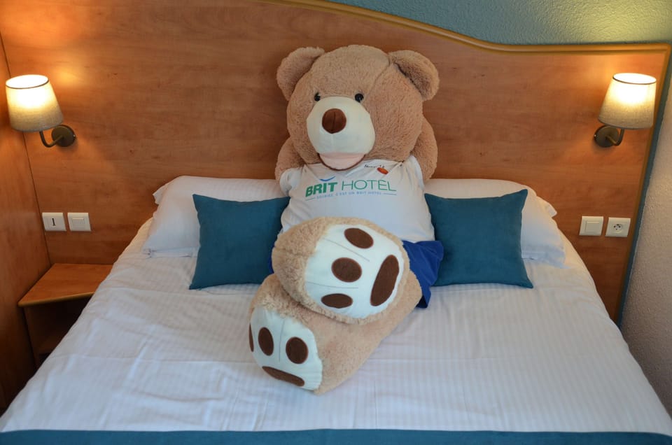 Premium bedding, individually decorated, individually furnished, desk