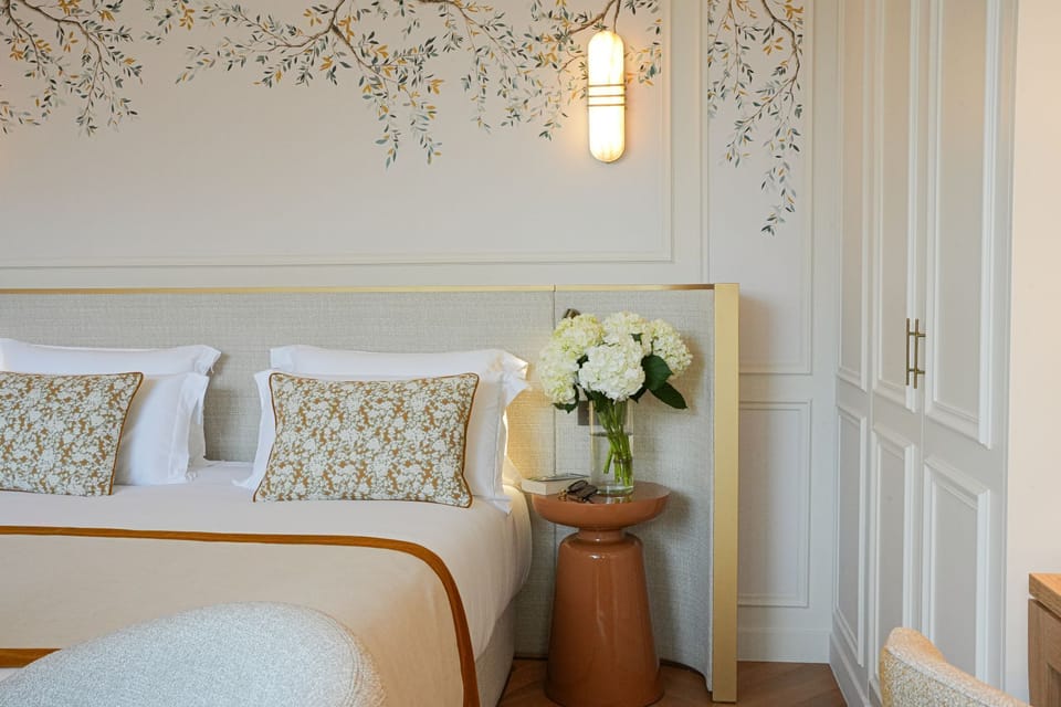 Comfort Room | Premium bedding, minibar, in-room safe, desk