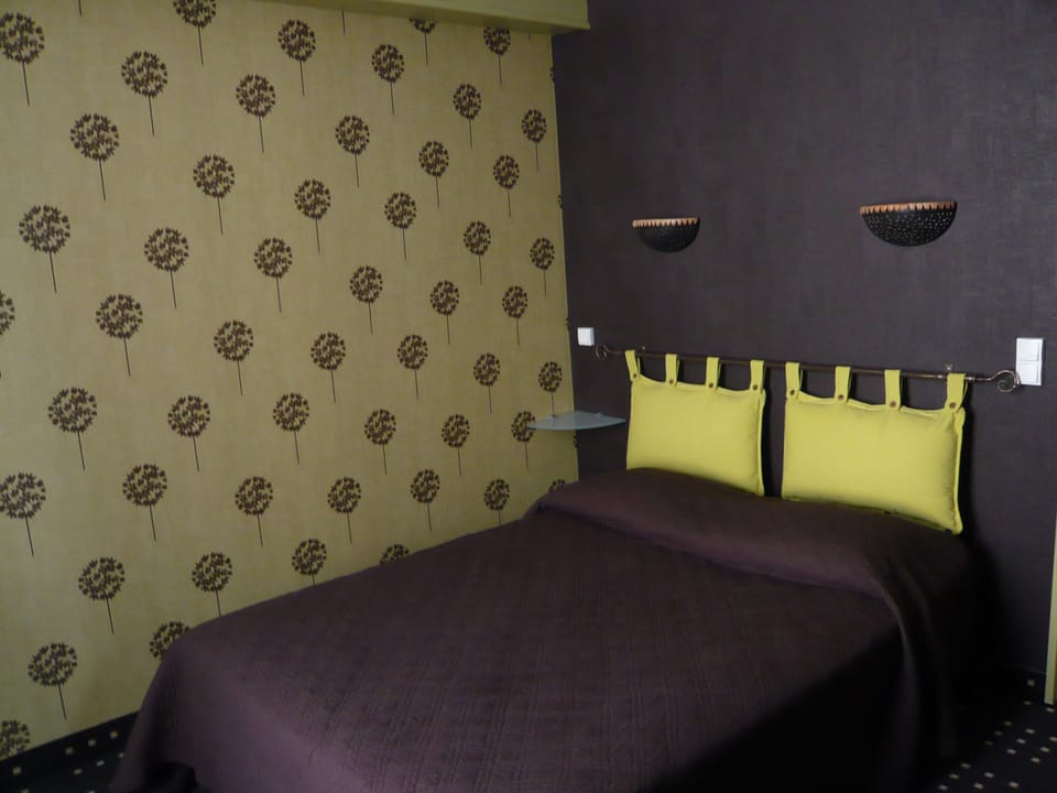 Quintuple Room | Desk, soundproofing, iron/ironing board, free WiFi