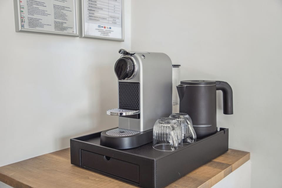 Superior Double Room, Balcony (Sea View) | Coffee and/or coffee maker