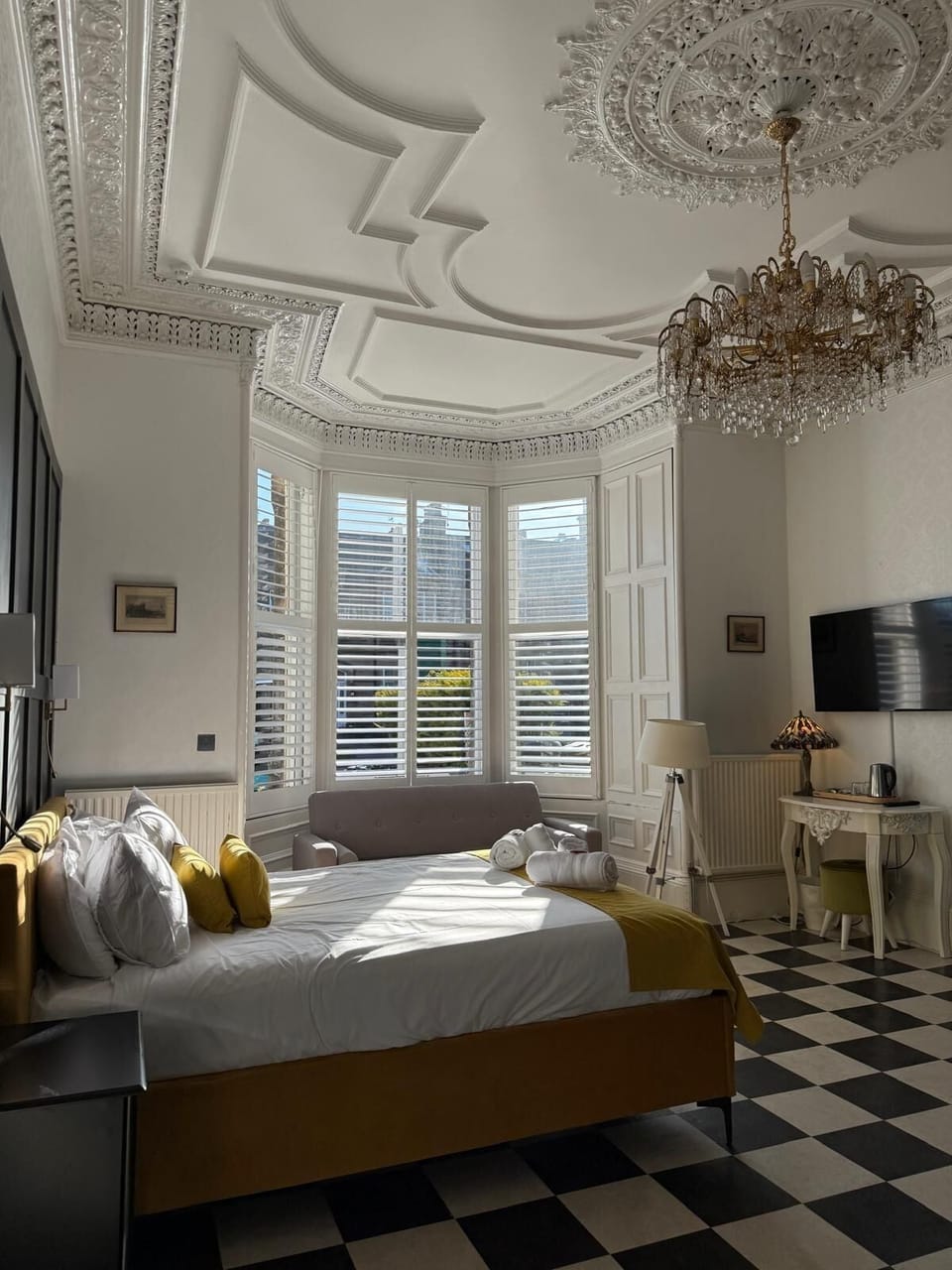 Deluxe Double Room | Pillowtop beds, iron/ironing board, free WiFi, bed sheets