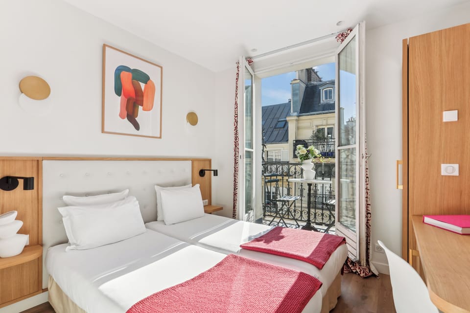 Superior Room, Balcony | In-room safe, iron/ironing board, free WiFi, bed sheets