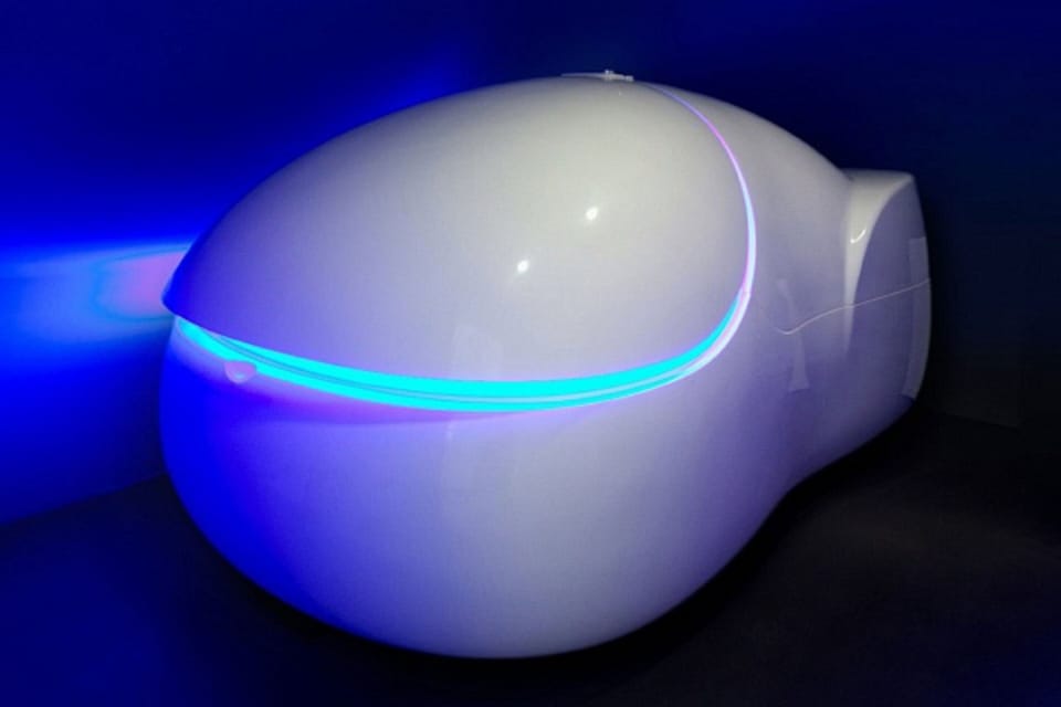 Sauna, hot tub, steam room, body treatments, aromatherapy