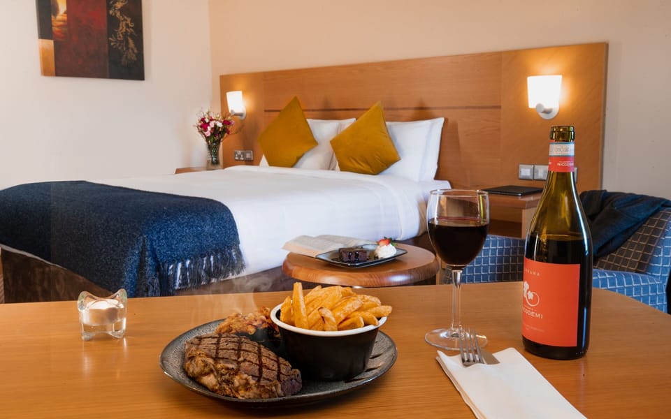 In-room safe, desk, iron/ironing board, free WiFi