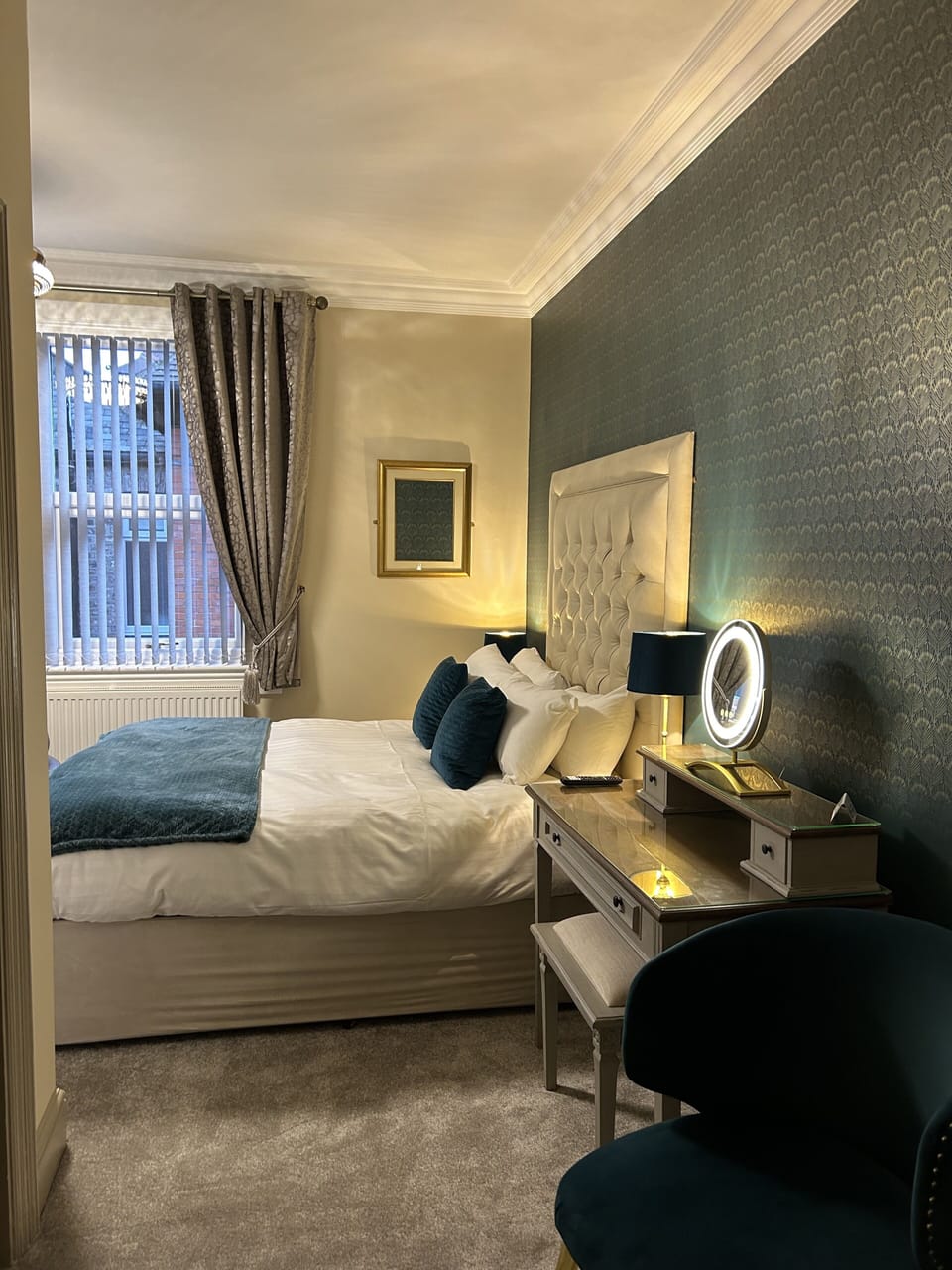 King Room En-Suite | Premium bedding, individually decorated, individually furnished