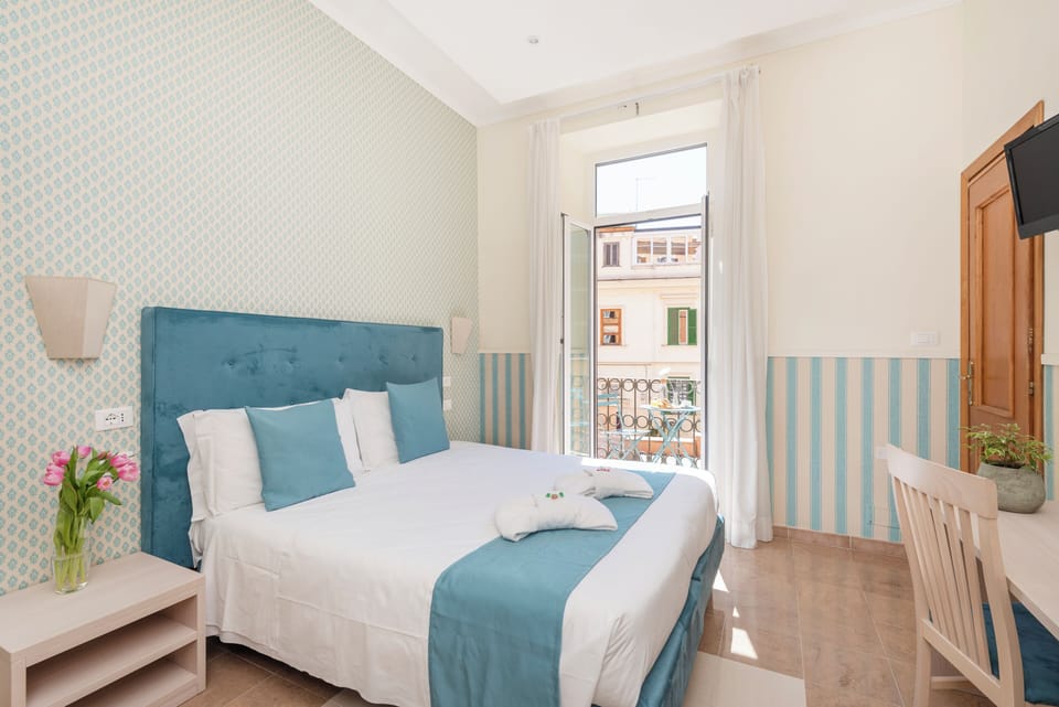 Deluxe Double or Twin Room, Balcony | Minibar, in-room safe, desk, laptop workspace
