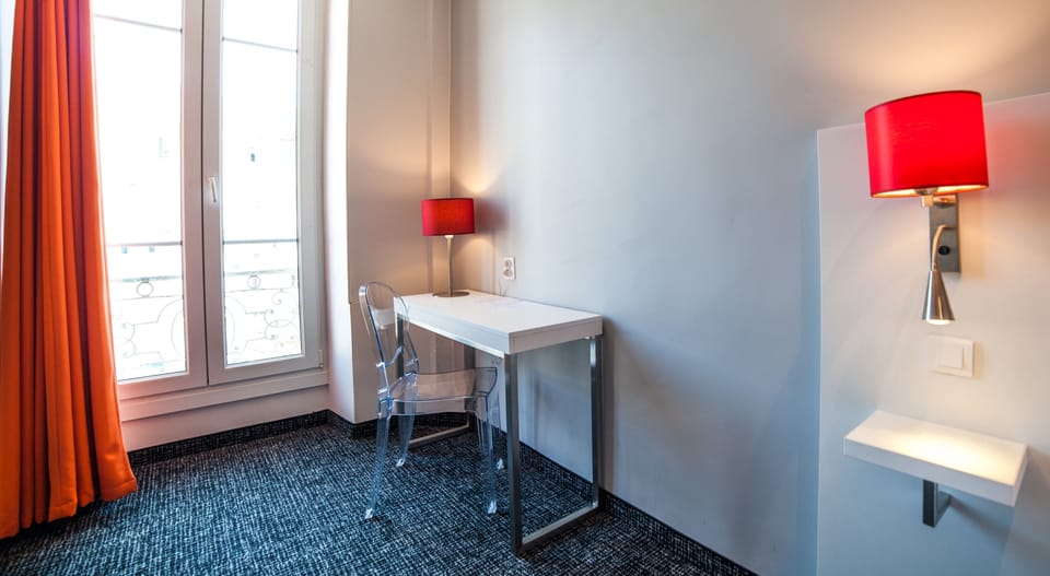 Room amenity