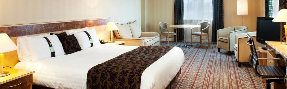 1 bedroom, in-room safe, desk, iron/ironing board